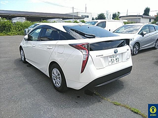 TOYOTA PRIUS 2016