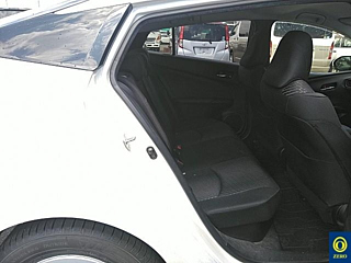 TOYOTA PRIUS 2016