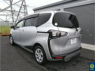 TOYOTA SIENTA 2019