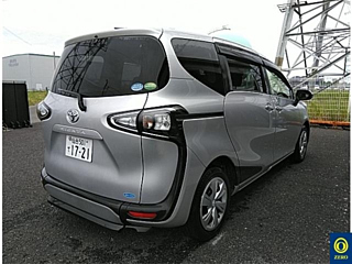 TOYOTA SIENTA 2019