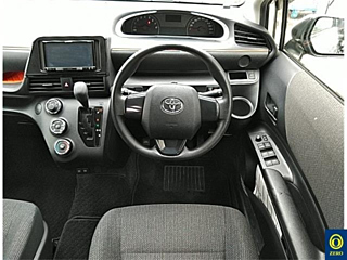 TOYOTA SIENTA 2019