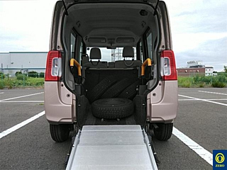 DAIHATSU TANTO 2018