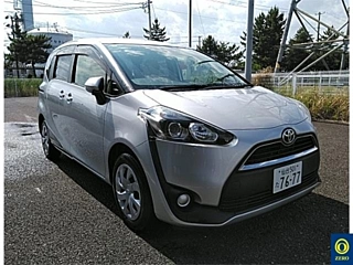 TOYOTA SIENTA 2018