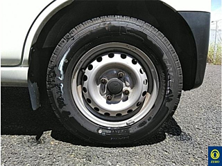 DAIHATSU HIJET VAN 2019