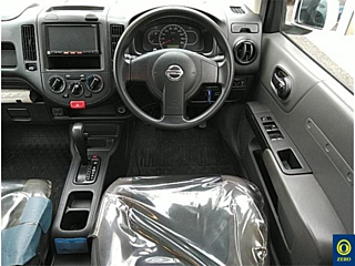 NISSAN AD 2018