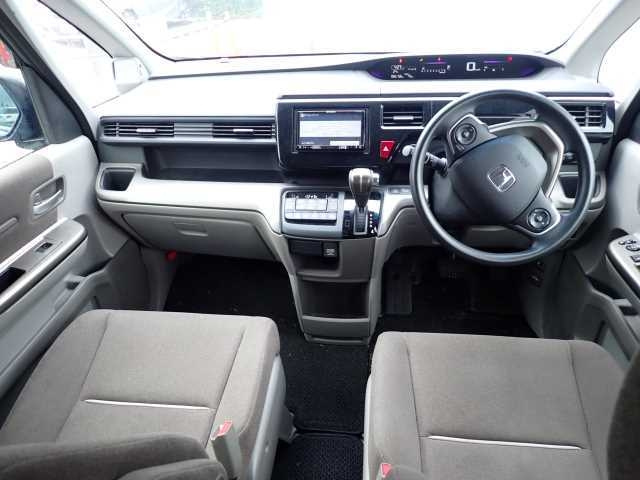 HONDA STEP WAGON 2016