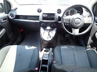 MAZDA DEMIO 2015