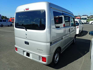SUZUKI EVERY 2023