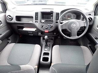 NISSAN AD 2020