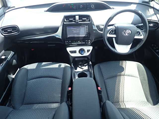 TOYOTA PRIUS 2016