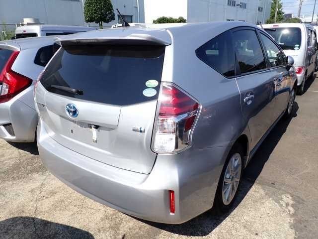 TOYOTA PRIUS ALPHA 2019