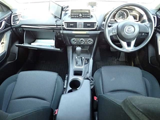MAZDA AXELA 2016