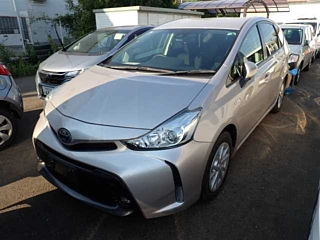 TOYOTA PRIUS ALPHA 2019