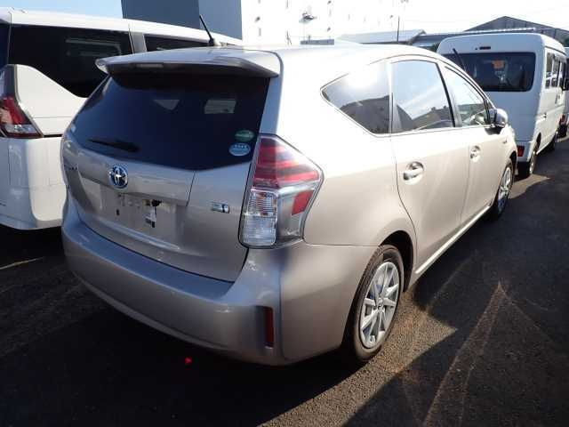 TOYOTA PRIUS ALPHA 2019