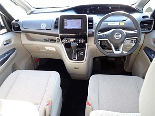 NISSAN SERENA 2019