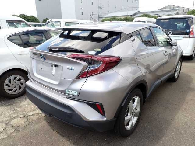 TOYOTA C-HR 2019