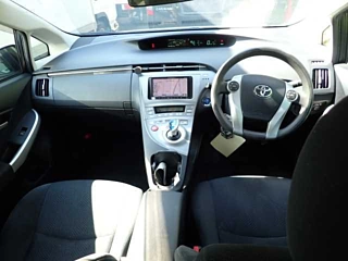TOYOTA PRIUS 2014