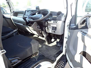 MITSUBISHI CANTER 2018