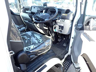 MITSUBISHI CANTER 2018