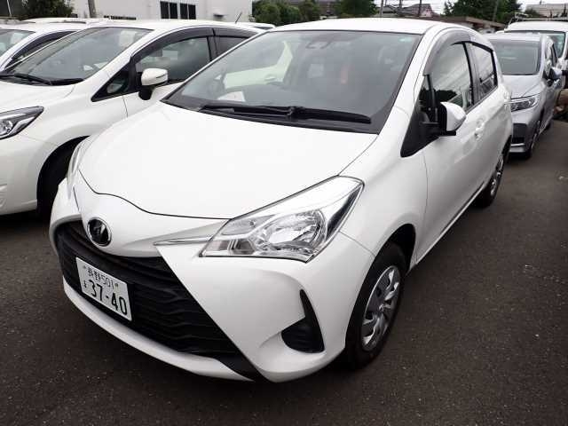 TOYOTA VITZ 2018