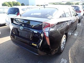 TOYOTA PRIUS 2018