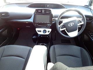 TOYOTA PRIUS 2018