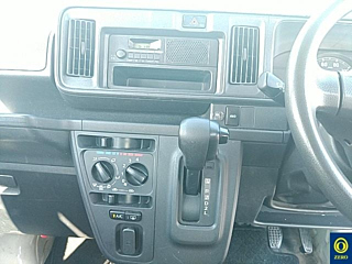DAIHATSU HIJET VAN 2018