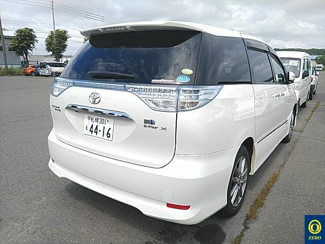 TOYOTA ESTIMA HYBRID 2010