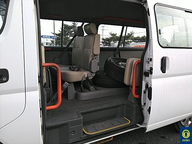 NISSAN CARAVAN VAN 2011