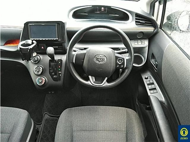 TOYOTA SIENTA 2020