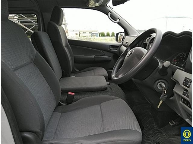 NISSAN CARAVAN VAN 2020