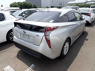 TOYOTA PRIUS 2017