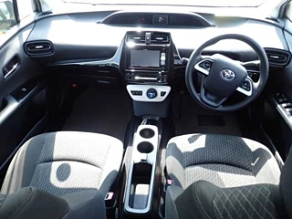 TOYOTA PRIUS 2016