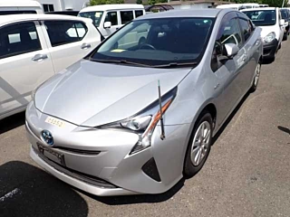 TOYOTA PRIUS 2016