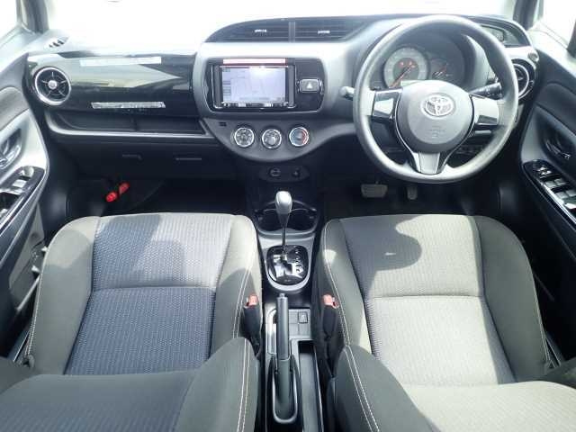 TOYOTA VITZ 2018