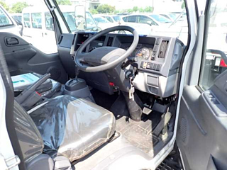 ISUZU ELF 2017