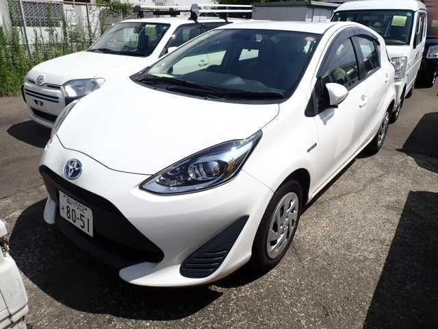 TOYOTA AQUA 2018