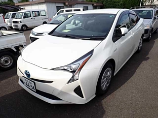 TOYOTA PRIUS 2018