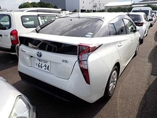 TOYOTA PRIUS 2018