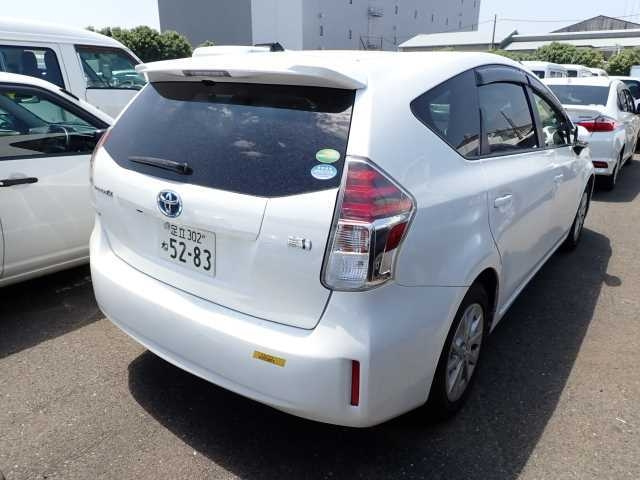 TOYOTA PRIUS ALPHA 2018