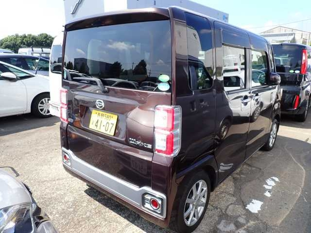 DAIHATSU WAKE 2015