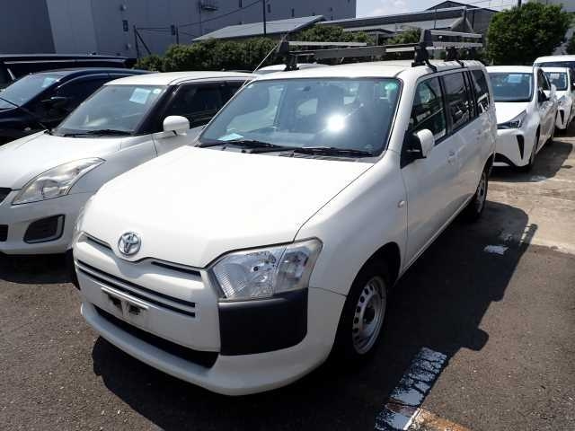 TOYOTA SUCCEED 2016