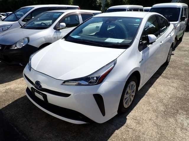 TOYOTA PRIUS 2019