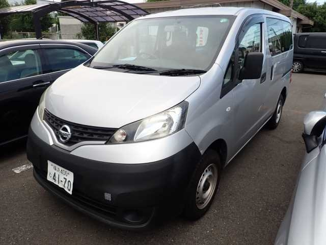 NISSAN NV200 2019