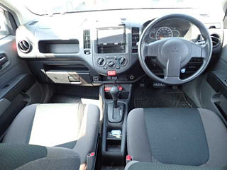 MITSUBISHI LANCER VAN 2017