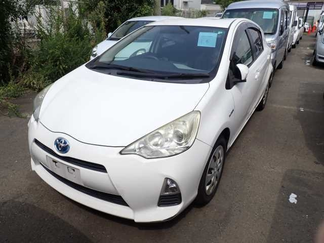 TOYOTA AQUA 2013
