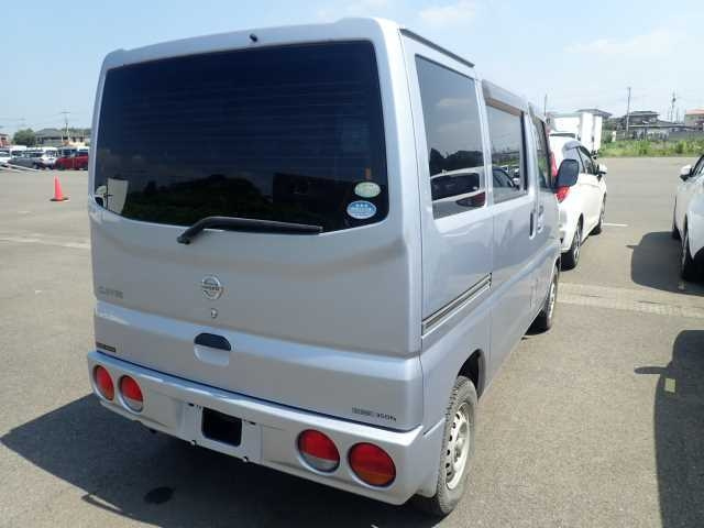 NISSAN CLIPPER VAN 2010