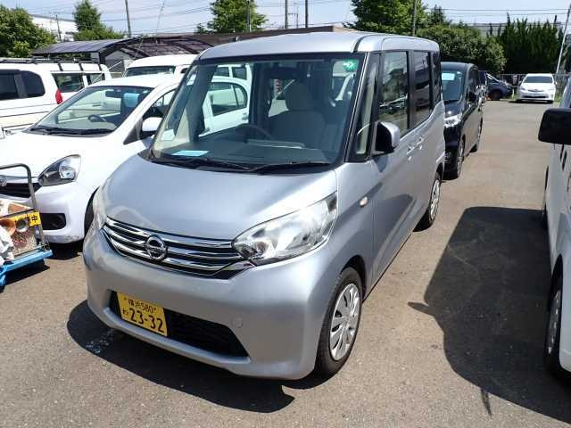 NISSAN DAYZ ROOX 2015