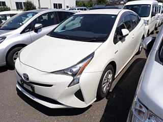 TOYOTA PRIUS 2017