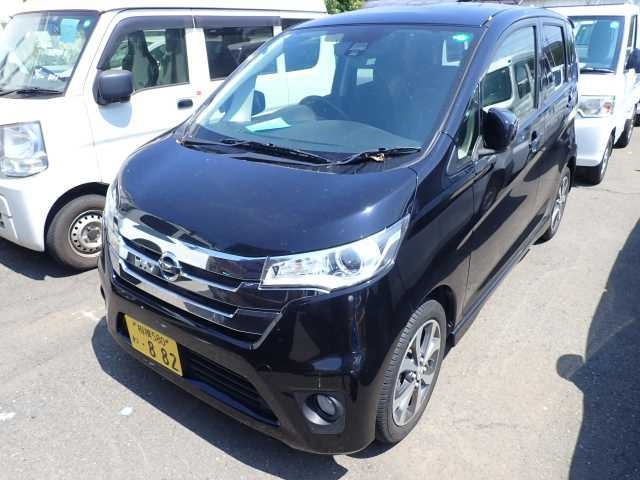 NISSAN DAYZ 2015